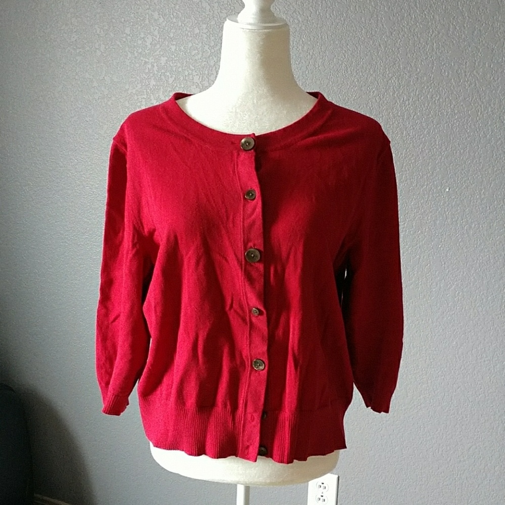Cropped red cardigan
